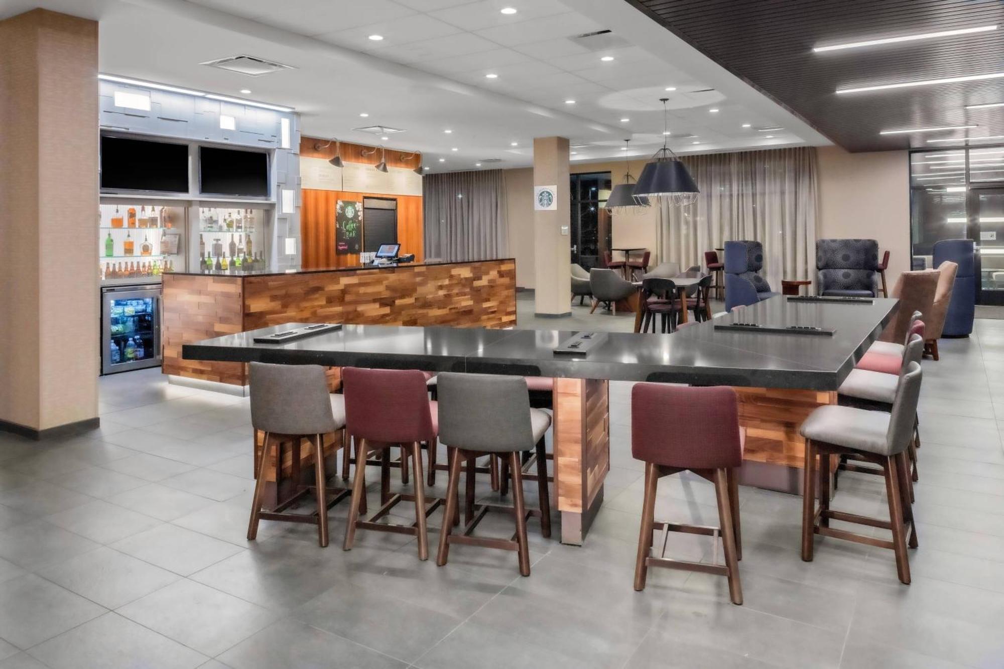 Hotel Courtyard By Marriott East Lansing Okemos Extérieur photo