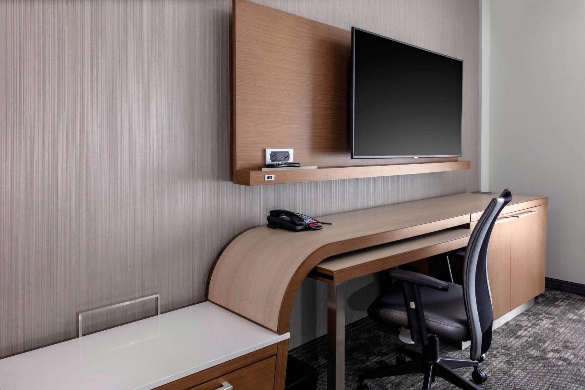 Hotel Courtyard By Marriott East Lansing Okemos Extérieur photo